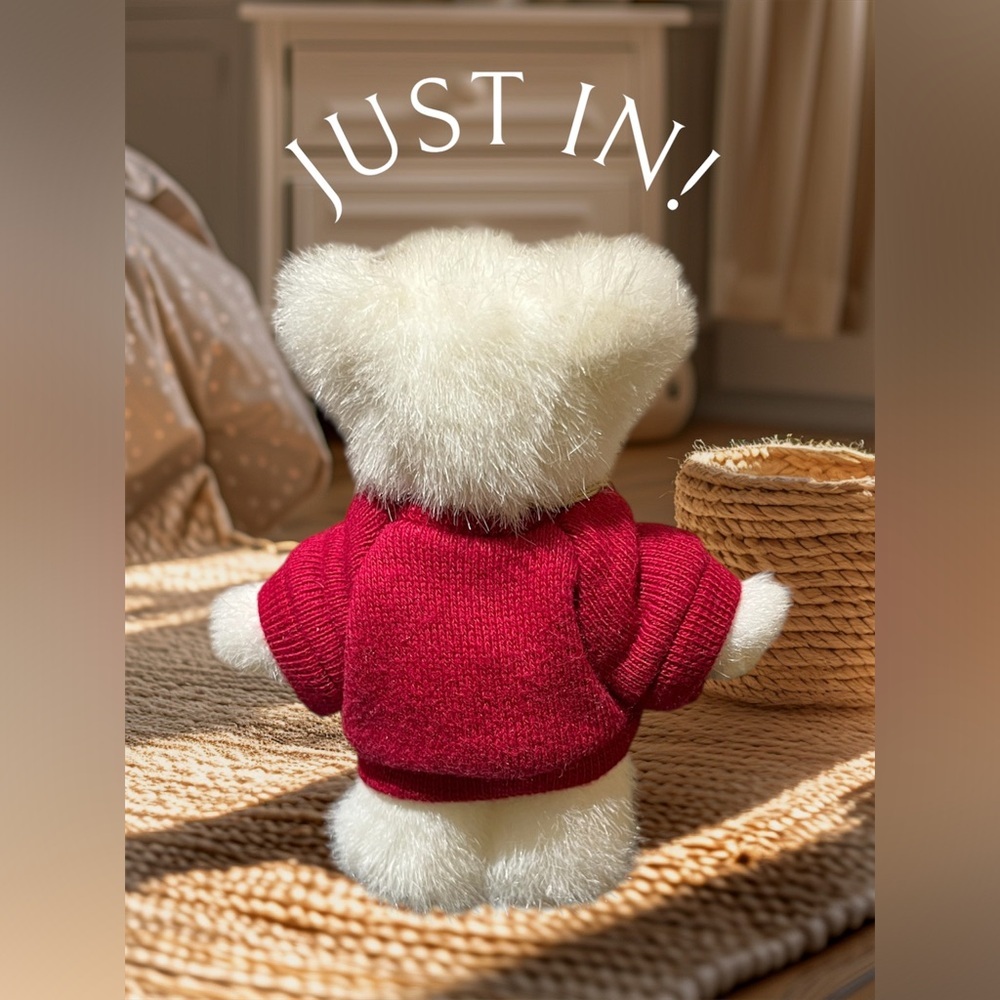 NWT Boyds Bears SMOOCHIES Red Sweatshirt “Love Ya” 4.0” Tall - Picture 2 of 3